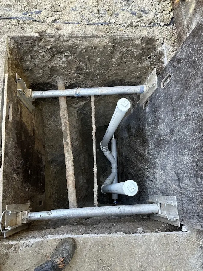 Experienced plumber completing Gas Line Repair work in Radcliff